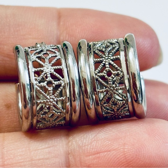 SOLID 14K WHITE GOLD WIDE FILIGREE HOOP EARRINGS - Picture 4 of 11